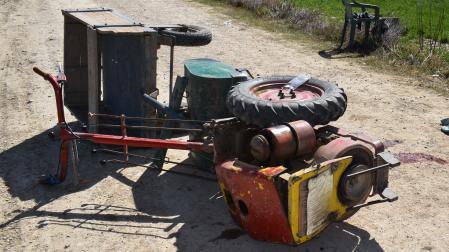 En Falces, un varón de 83 años se ha accidentado con un motocultor