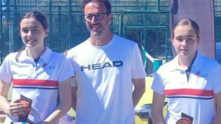 Las hermanas Legaria, campeonas de dobles en el Warriors Gold de Alicante