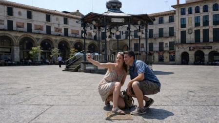 Imagen virtual del punto de la plaza de los Fueros donde se ubicará la placa conmemorativa de la Bajada del Ángel de Tudela