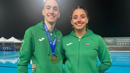 Alexander Hasenburg, con el oro, y Andrea Mateo