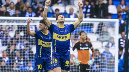 El jugador de Alavés Lucas Boyé celebra su gol contra la Real Sociedad