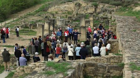 Las excavaciones de Santa Criz en Eslava con la sociedad de estudios históricos de Navarra