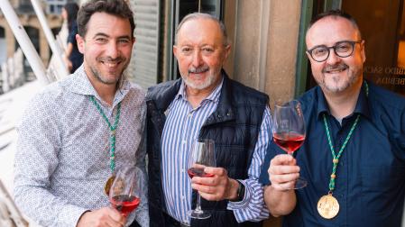Mikel Ceberio (presidente de la ASN-NSE) junto a David Lera (derecha) y Javier Adot (izquierda).