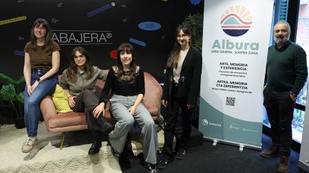 Instantánea de presentación del proyecto de mediación artística Albura Savia Creativa-Sorme Zukua.