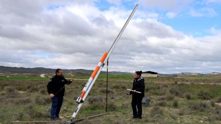 Preparativos para lanzar al cielo de Lerín uno de los satélites de pequeño tamaño