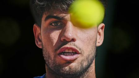 Carlos Alcaraz, durante el entrenamiento del lunes en el ATP 500 Barcelona Open Banc Sabadell-Trofeo Conde de Godó