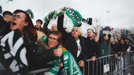 Aficionados del Real Racing Club de Santander durante un partido de esta temporada