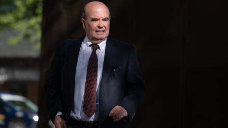 El exvicepresidente de la Junta de Andalucía, Gaspar Zarrías, a su llegada para declarar como testigo en el juicio por el caso ‘Leire Díez’