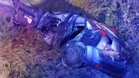 Estado en el que quedó el vehículo tras salirse de la vía en Villaveta