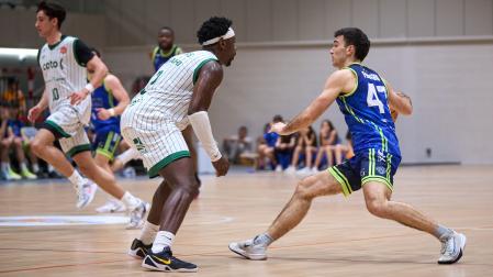 Pablo Fernández 'Fercho' frente al Coto Córdoba
