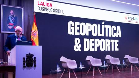 Javier Tebas en la apertura del Seminario Geopolítica y Deporte