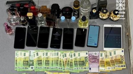 Material incautado por la Policía Foral a los dos detenidos en Leitza