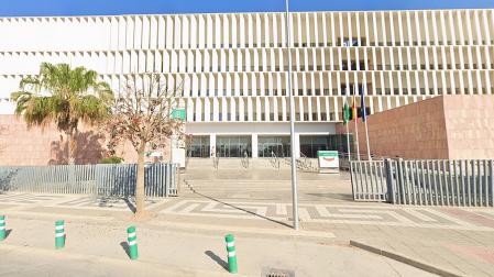 Exterior de la Audiencia Provincial de Málaga
