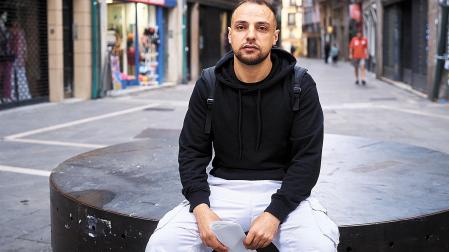 Khalid es marroquí y ya ha aprendido a hablar castellano