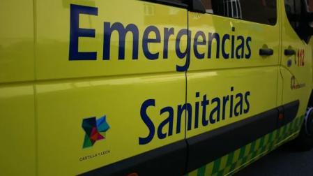 Imagen de una ambulancia de Emergencias Sanitarias, Sacyl.