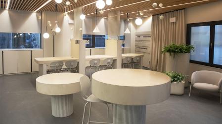 Interior del local tras la reforma