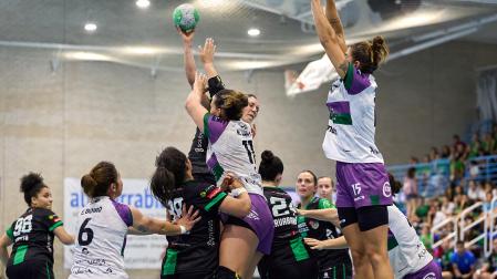 Fotos del partido entre Replasa Beti Onak y Costa del Sol Málaga