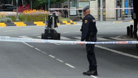 Los TEDAX de la Policía se han desplazado hasta Merindades con el robot para realizar la comprobación del objeto sospechoso.