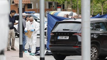Un hombre ha matado este sábado con un arma blanca a una mujer en la vía pública en el municipio barcelonés de Esplugues de Llobregat, suceso tras el que ha sido detenido por los Mossos