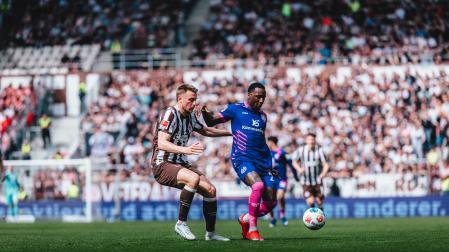 Sheraldo Becker, este domingo frente al St. Pauli