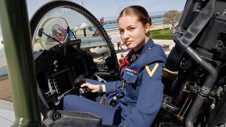 La Princesa Leonor vuela por primera vez en un F-5 en el marco de su instrucción en el Ejército del Aire