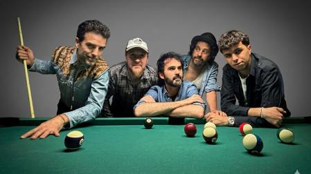 Desde la izquierda, Swiss Knife (Aritz Sardina), El Loko (David Lotero), Long L. (Javi Aramendía), Jo (Jose Monreal) y Little George (Jorge Figueroa)
