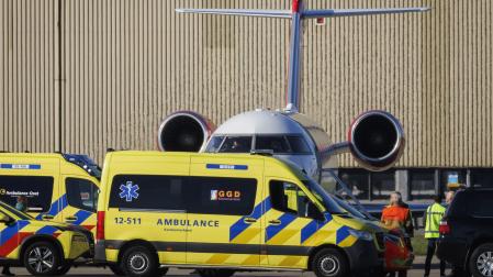 Llega a Países Bajos el tercer evacuado desde el crucero con hantavirus