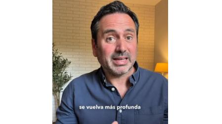 Los tres tipos de lágrimas que suelta tu hijo al llorar, según el psicólogo Álvaro Bilbao