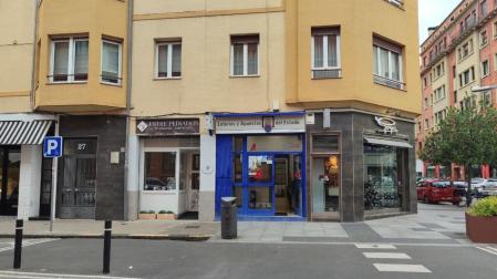 Administración de la calle Bergamín, 17, que ha vendido íntegro el segundo premio de la Lotería Nacional de este 9 de mayo