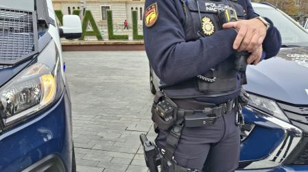 Imagen de un agente de la Policía Nacional en Valladolid