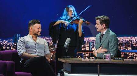 Gabriel Rufián, en un momento de la entrevista con Marc Giró en el programa 'Cara al Show'