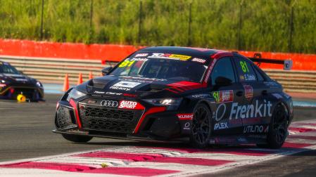 El Audi A3 RS3 TCR que pilota el navarro y con el que ha sumado, en lo que va de TCR Spain,  dos triunfos, un tercer puesto y un cuarto
