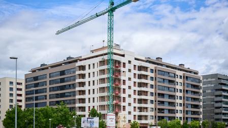 Construcción de 24 viviendas libres en Línea Lezkairu
