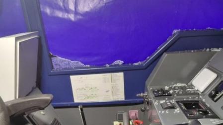Daños en la embarcación 'Audaz' durante una persecución a una 'narcolancha' en aguas próximas a Almería