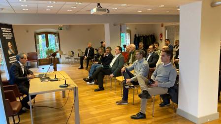 Detalle del primer encuentro, organizado por el Club de Empresas de Baztan-Bidasoa 'Don Miguel de Múzquiz'