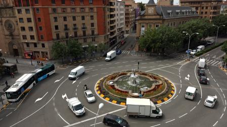 Imagen de la rotonda de la plaza de Merindades, tomada el 24 de abril.