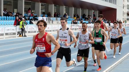 A: EDUARDO BUXENS F: 17 MAYO 2026 L: PAMPLONA , LARRABIDE T: ATLETISMO , CAMPEONATO DE ESPAÑA POR CLUBES DE ATLETISMO.