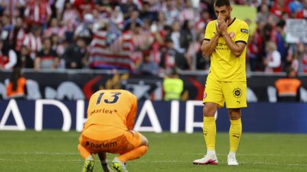 El defensa del Girona David López tras su derrota en el encuentro de la jornada 37 de LaLiga entre Atlético de Madrid