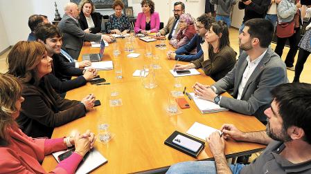 *A: JOSE CARLOS CORDOVILLA *F: 18-05-2026 *P: *L: PAMPLONA *T: REUNION TRIPARTITO POR LA CRISIS DE GOBIERNO. PARLAMENTO DE NAVARRA