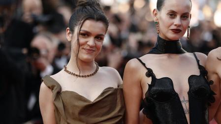 Fotos de Amaia Romero en la alfombra roja del Festival de Cannes por la proyección de 'Amarga Navidad'