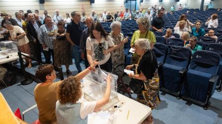 A: BLANCA ALDANONDOF: 29/05/2025P: L: CORELLAT: LA COMUNIDAD DE REGANTES DE CORELLA CONVOCA UNA VOTACION PARA DECIDIR SI EL MUNICIPIO ENTRA A FORMAR PARTE DE LA SEGUNDA FASE DEL CANAL DE NAVARRA