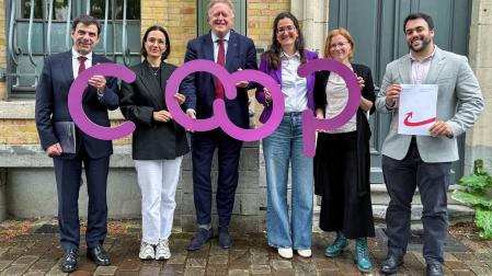 Ignacio Ugalde (ANEL), Diana Dovgan (CECOP), Jeroen Douglas y Leyre Luengo (ACI), Erdmuther Klaer (REVES) y Pablo Lansac (ANEL)