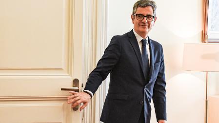 El ministro de la Presidencia, Justicia y Relaciones con las Cortes, Félix Bolaños, durante una rueda de prensa tras la firma del convenio ORGA de colaboración institucional, en el Palau de la Generalitat