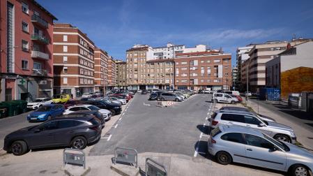 A* Jesús Garzaron F* 2026_05_22 T* Ubicación de una futura plaza entre las calles Santa Quiteria, Joaquín Azcárate e Hilarión Eslava L* Burlada