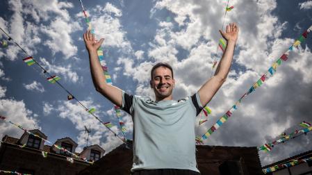Darío Gómez, en la plaza de Ezcaray.