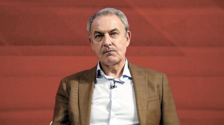 El expresidente Zapatero, en un mitin en Valencia antes de que se destapara su imputación
