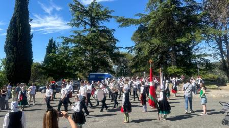 Música y danzas en el día de la Virgen del Puy