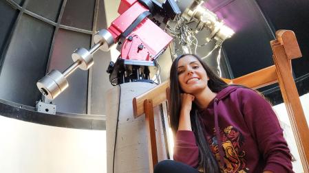 Beatriz Varona estará hoy en Pamplona para hablar de eclipses y mujer.
