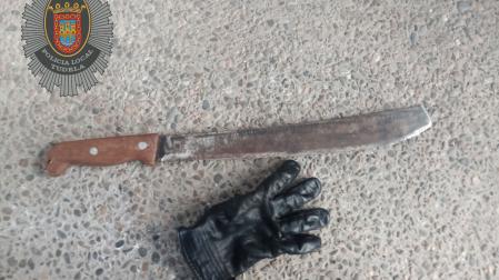 Machete intervenido al joven detenido en Tudela tras una pelea