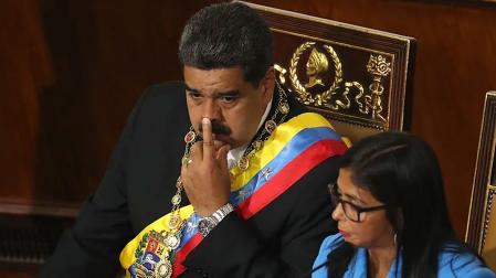 Nicolás Maduro con Delcy Rodríguez